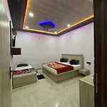 Kunj Bihari Dham Vrindavan Burja
